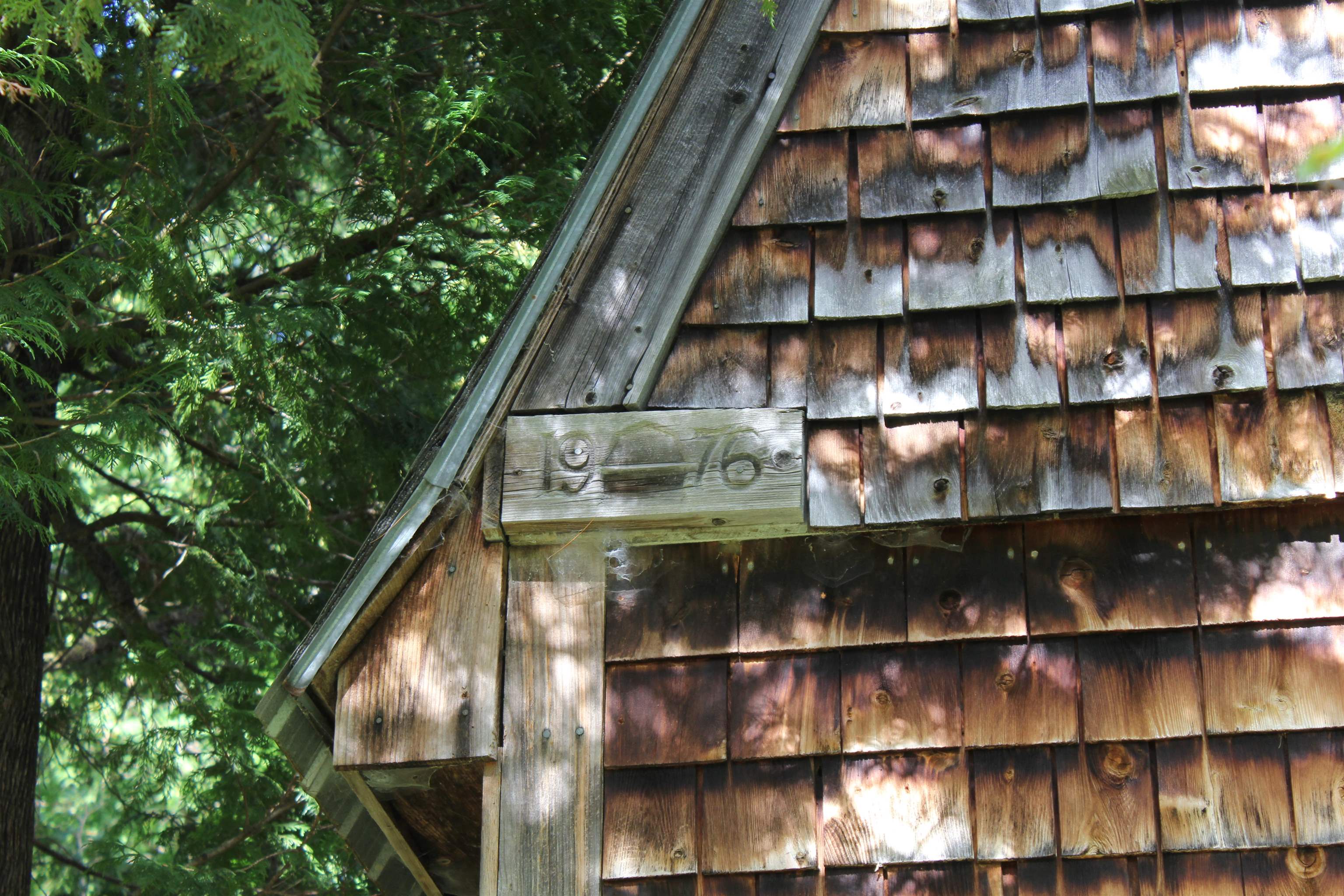 1049 Barker Road Property Photo 8
