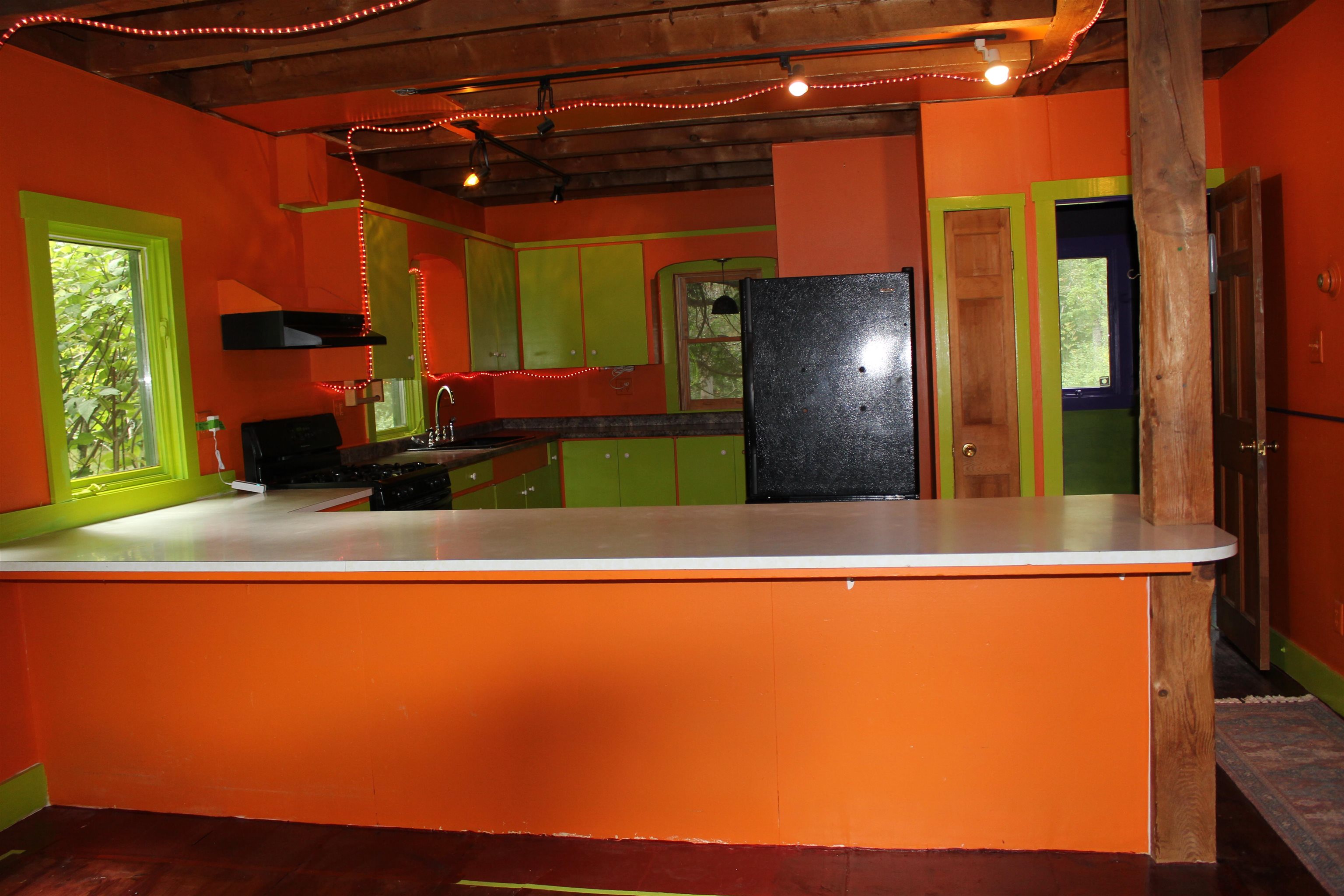 1049 Barker Road Property Photo 14