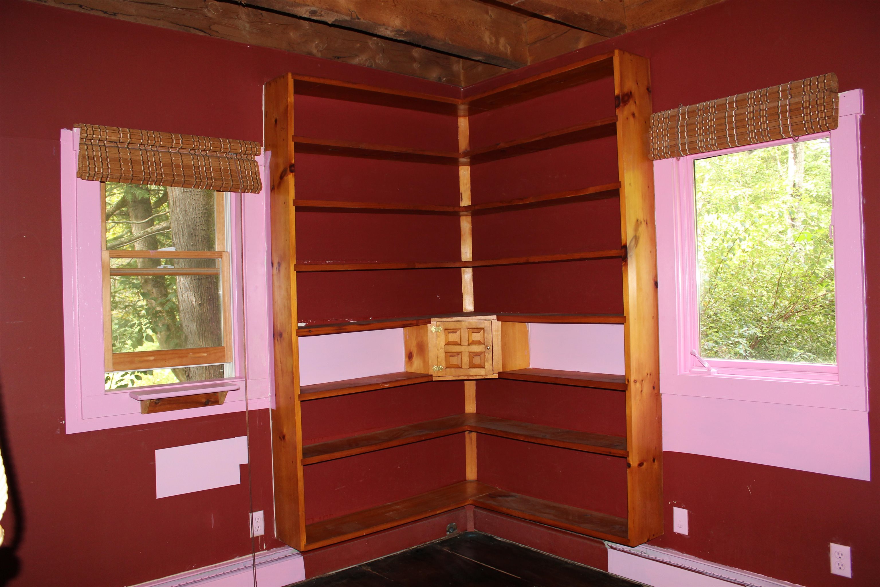 1049 Barker Road Property Photo 27