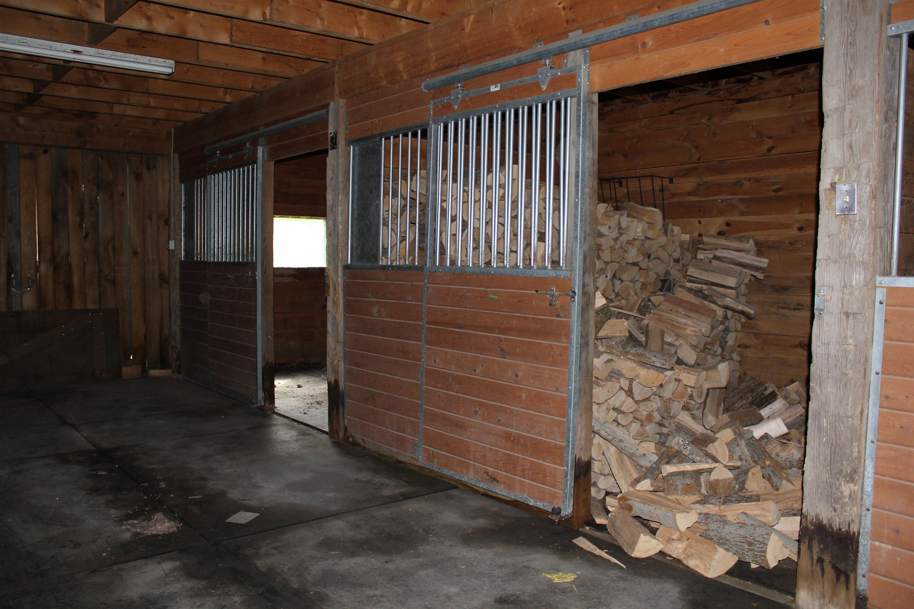 1049 Barker Road Property Photo 57