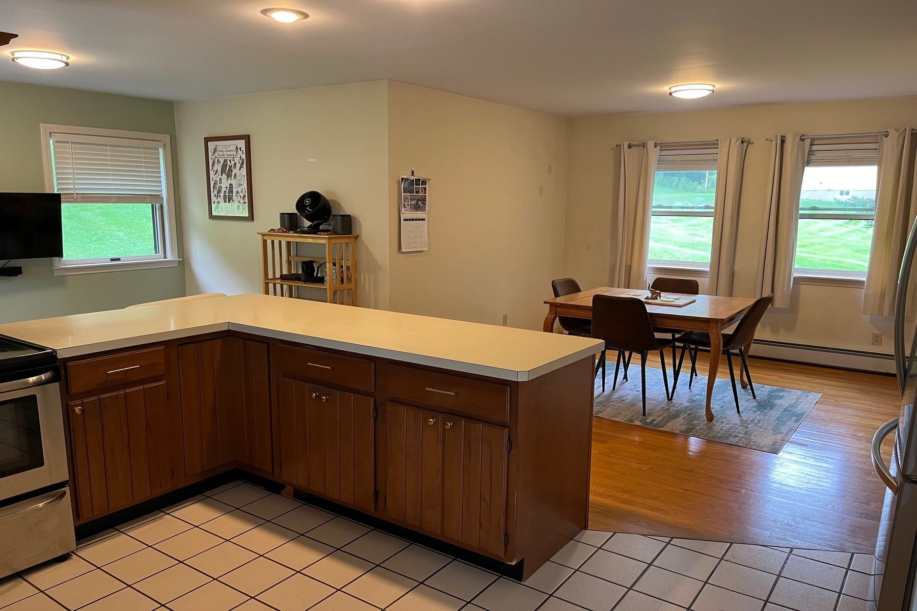 25 Center Street Property Photo 28