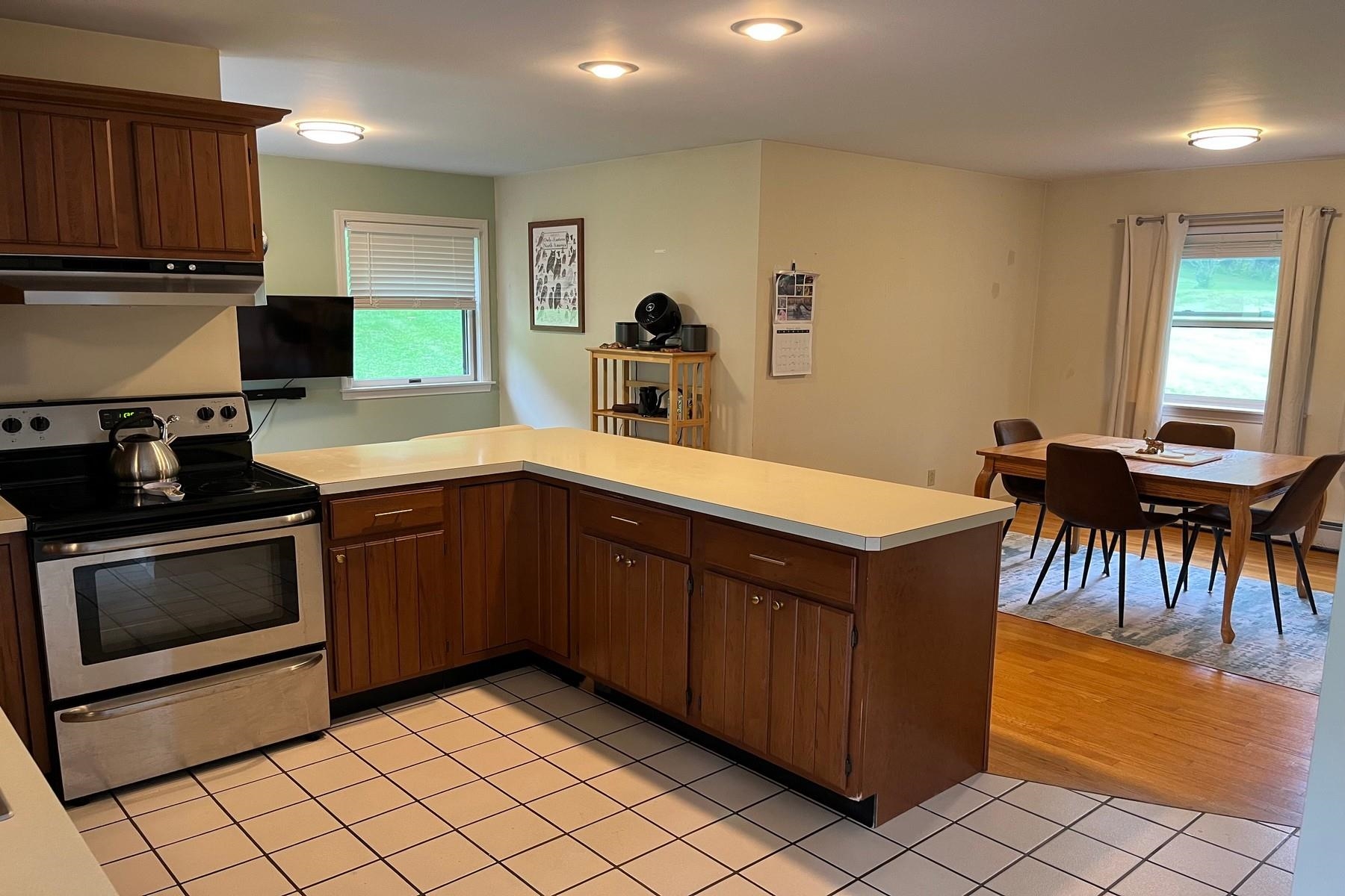 25 Center Street Property Photo 29
