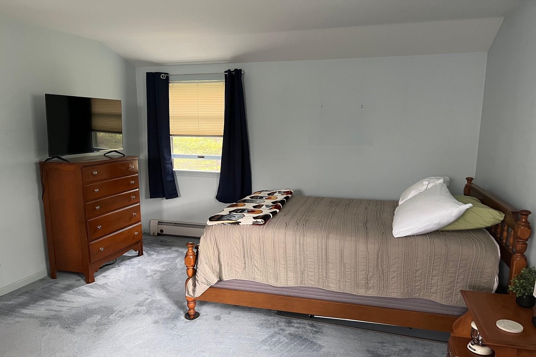 25 Center Street Property Photo 47