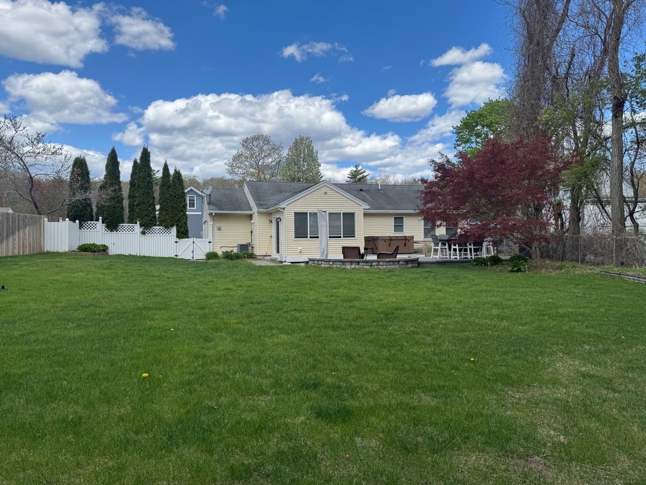 12 Adams Avenue Property Photo 4