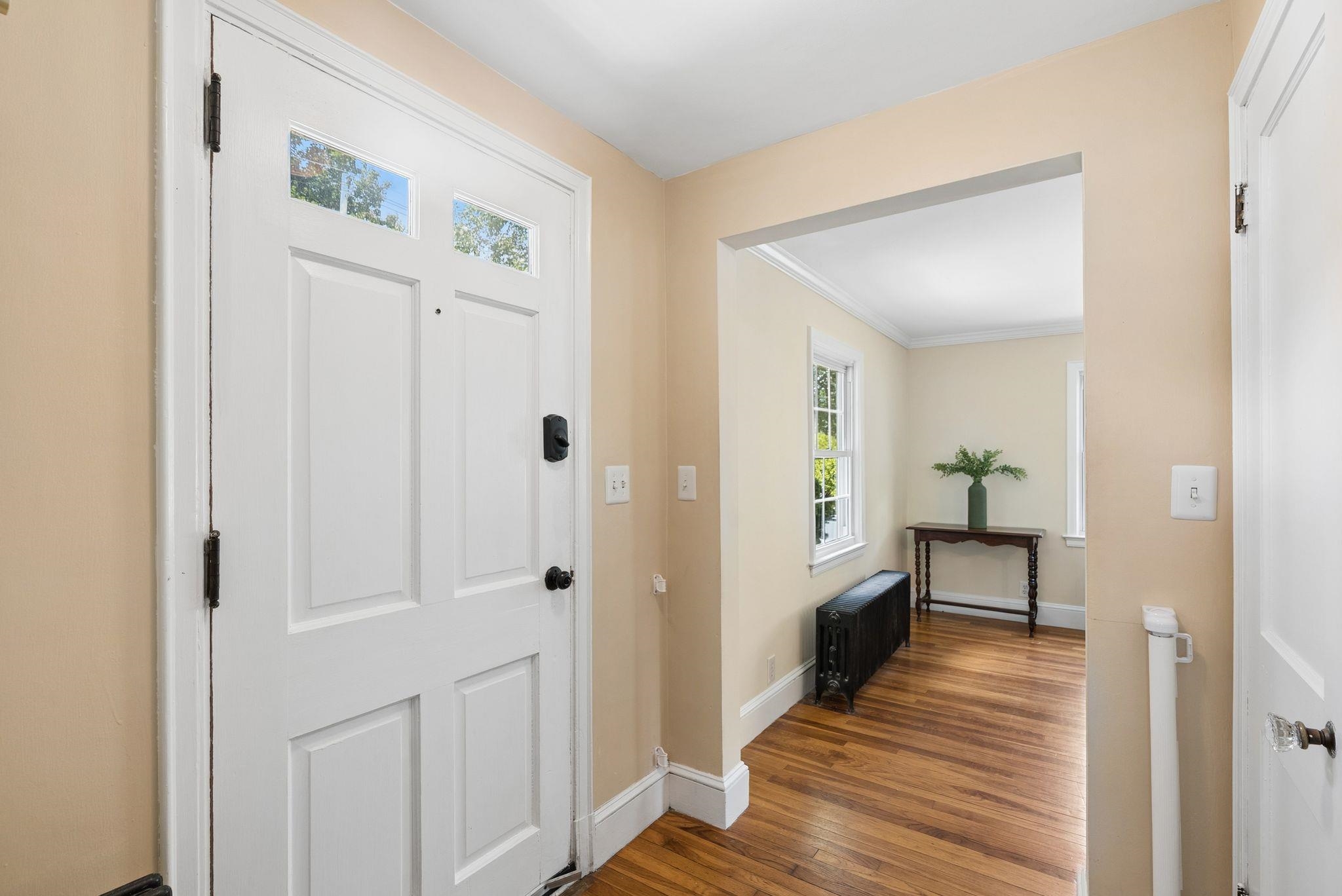 1384 Islington Street Property Photo 6
