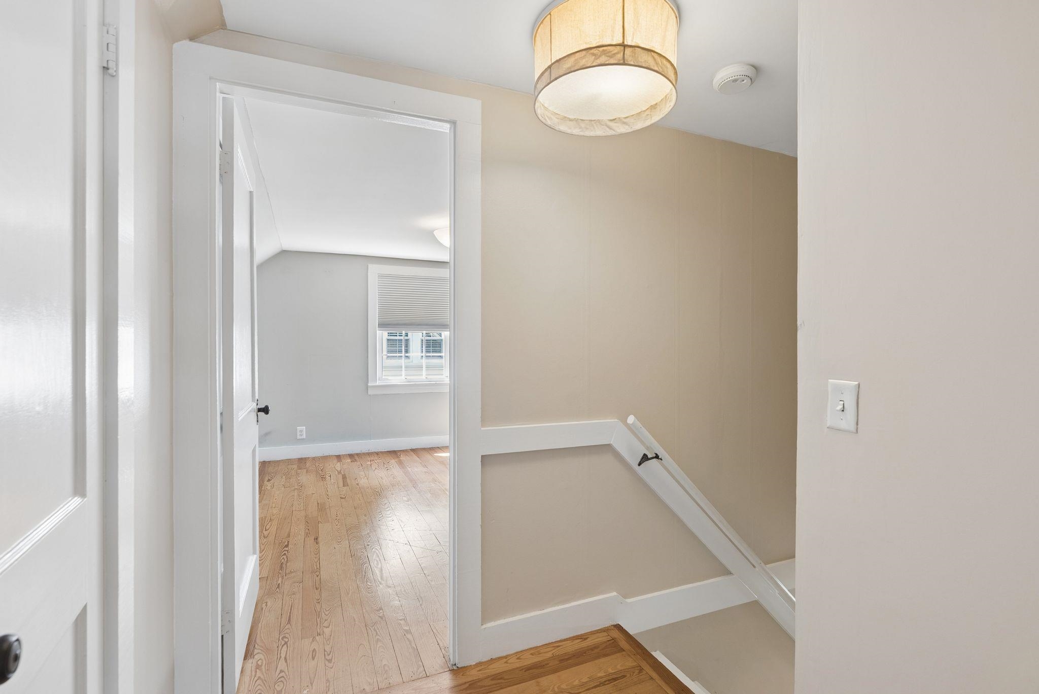1384 Islington Street Property Photo 23