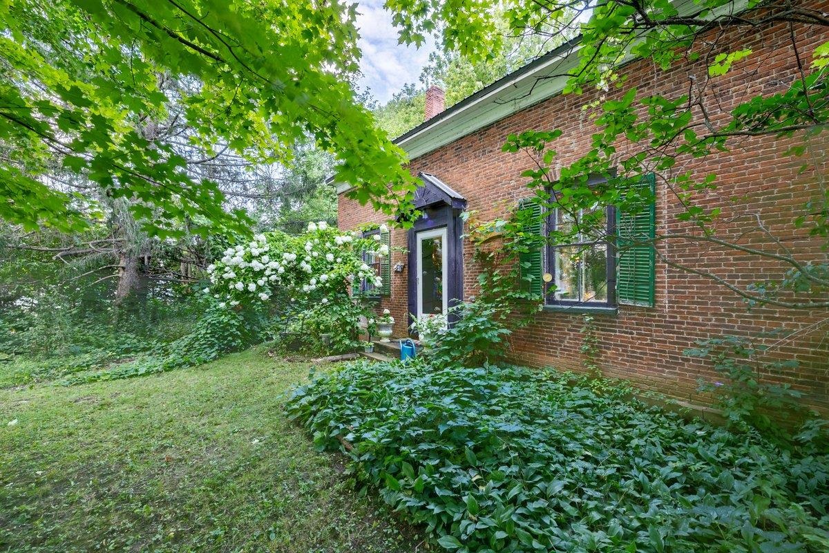 263 South Main Street Property Photo 8