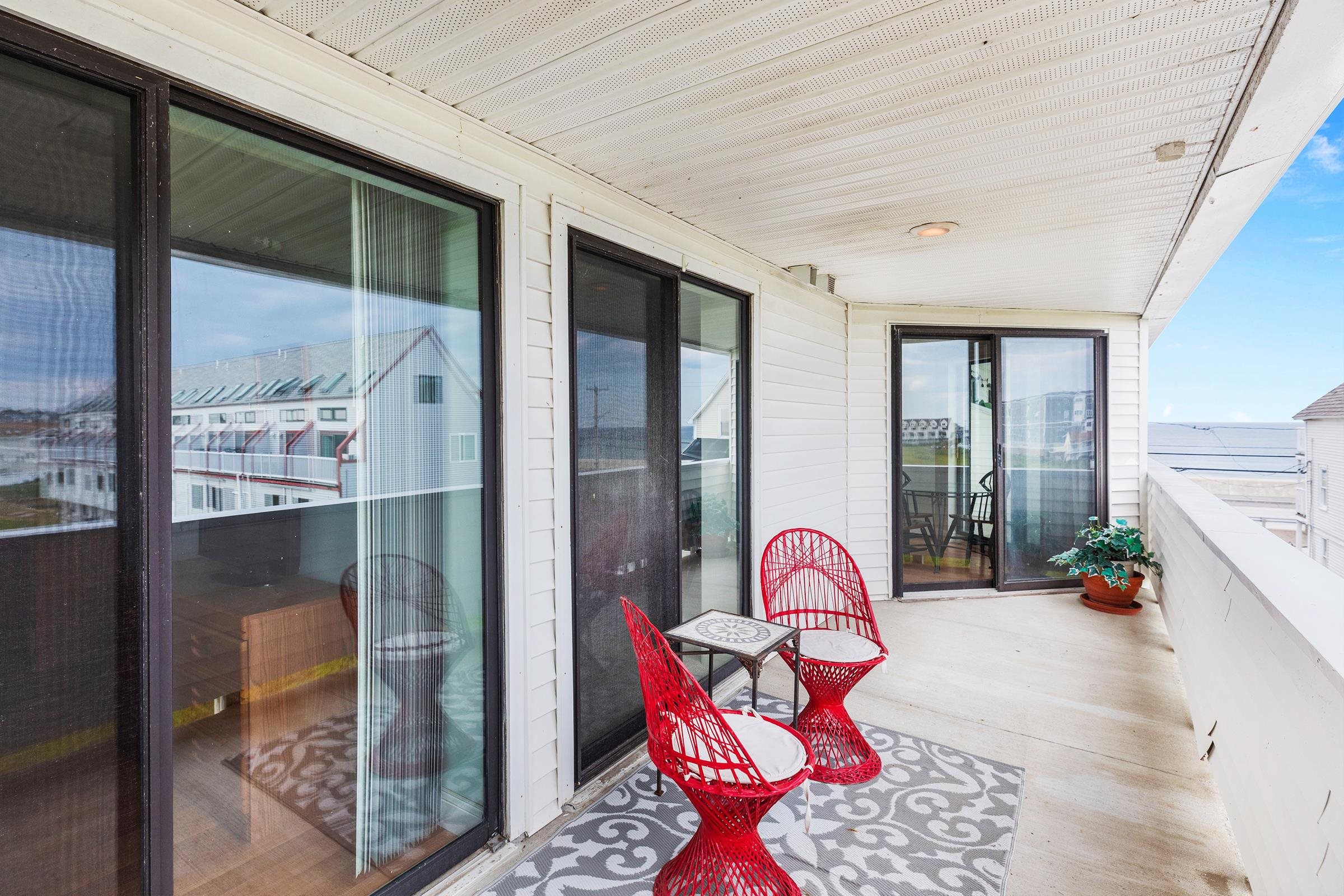 567 Ocean Boulevard Property Photo 17