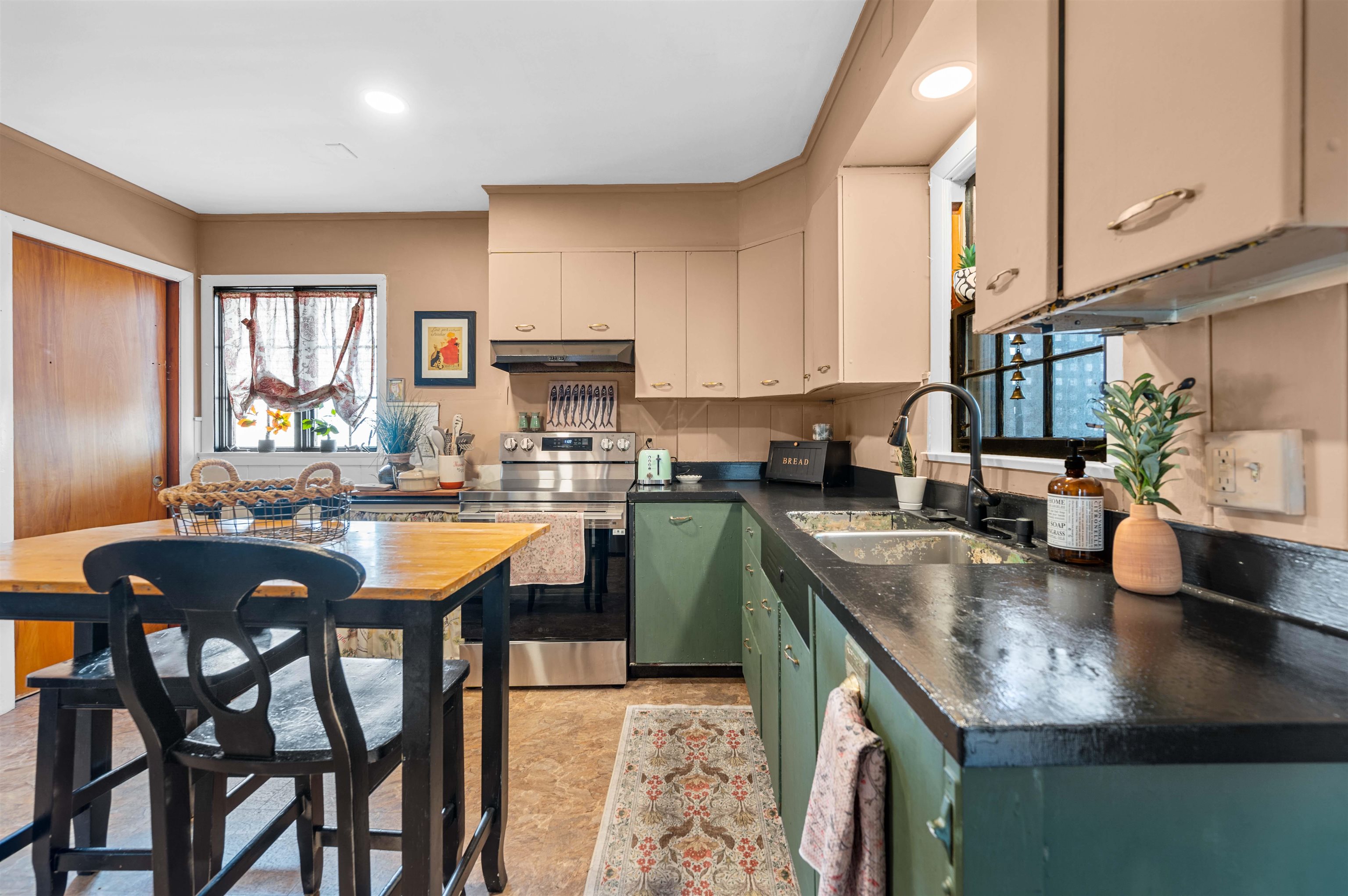 4 Cliff Street Property Photo 9