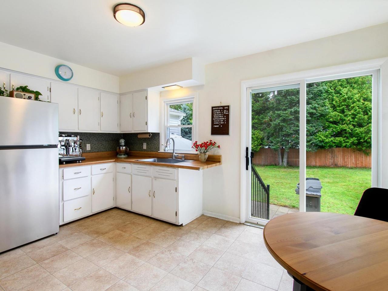 42 Hardy Avenue Property Photo 5
