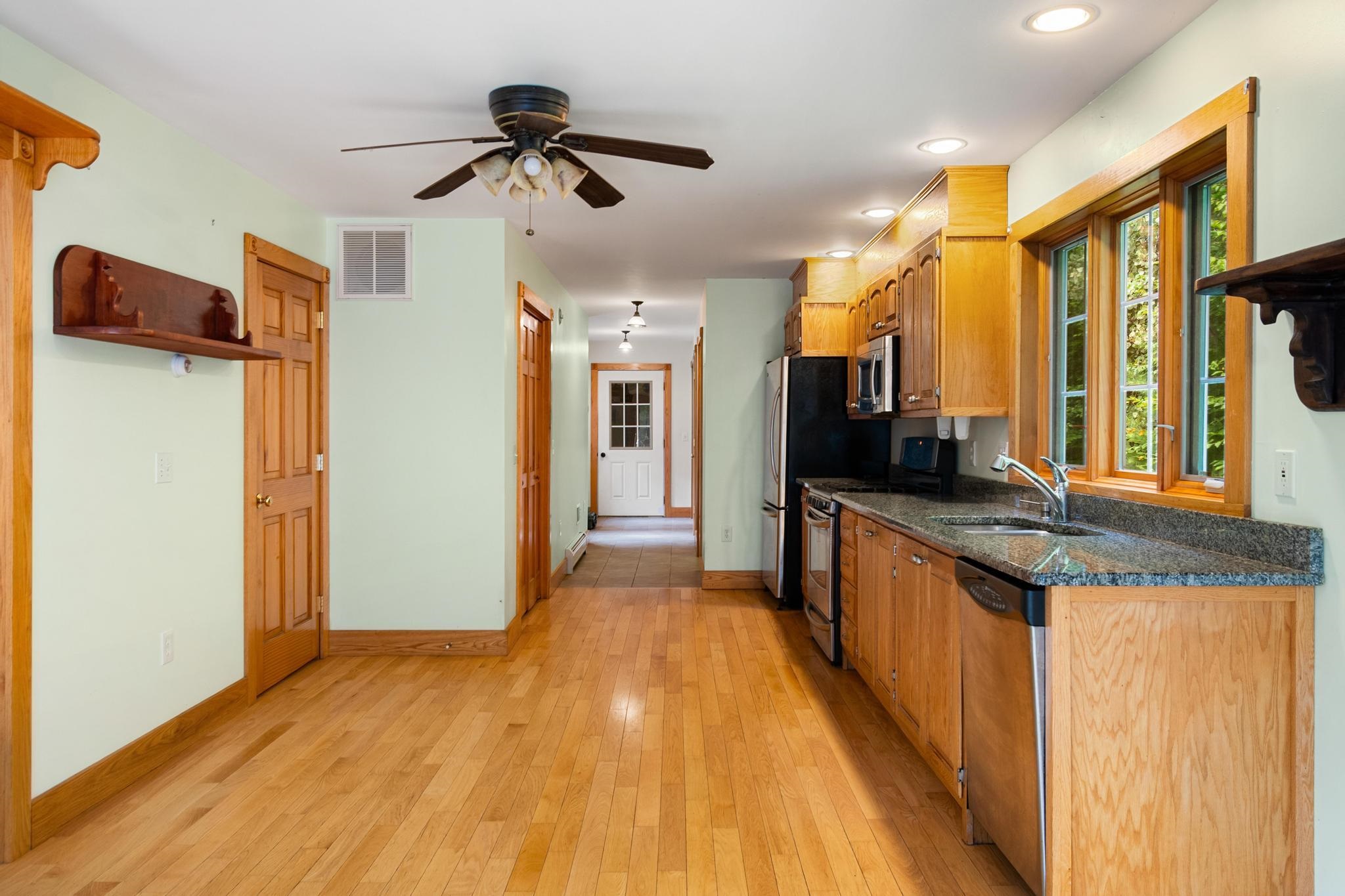 98 White Tail Lane Property Photo 10
