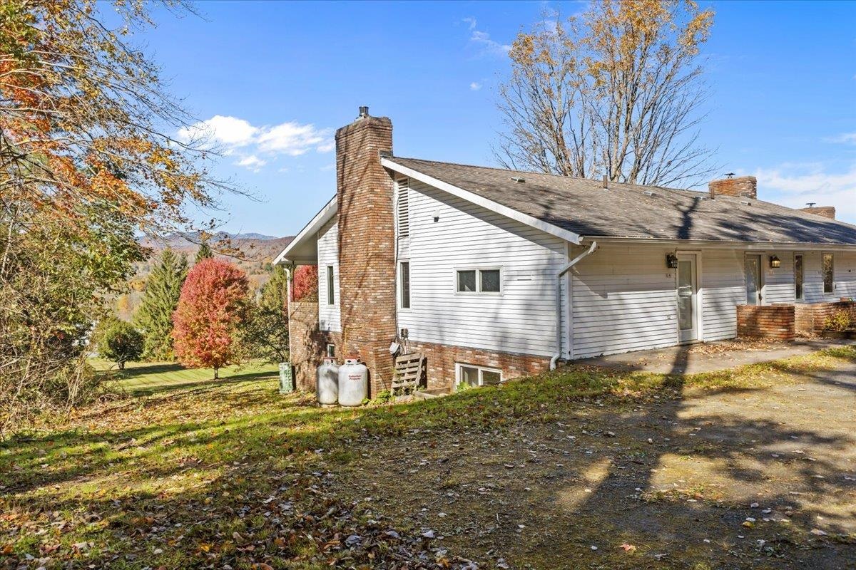 60 Snowdrift Lane Property Photo 2