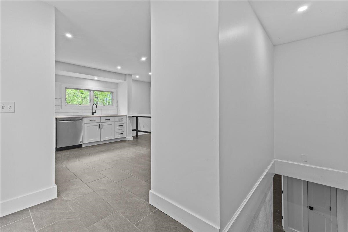 60 Snowdrift Lane Property Photo 9
