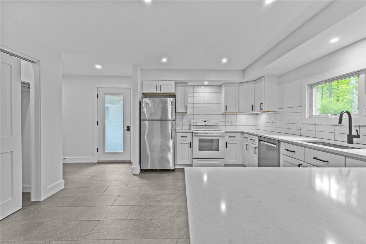 60 Snowdrift Lane Property Photo 15