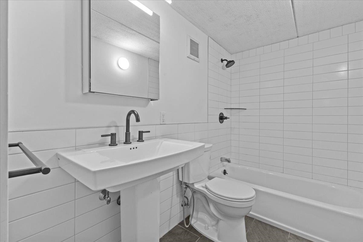 60 Snowdrift Lane Property Photo 34