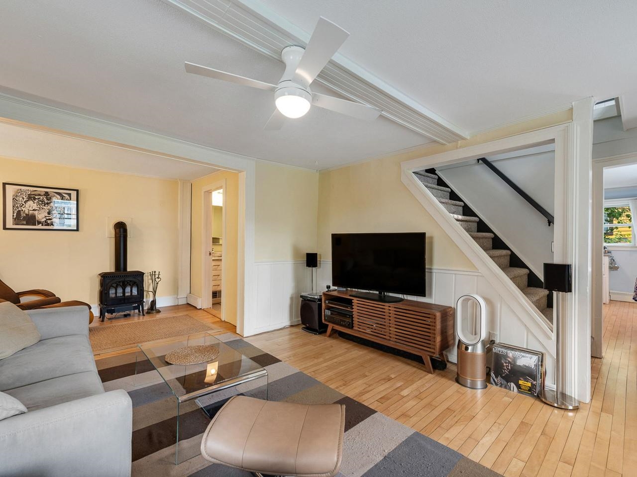 18 North Maple Street Property Photo 15