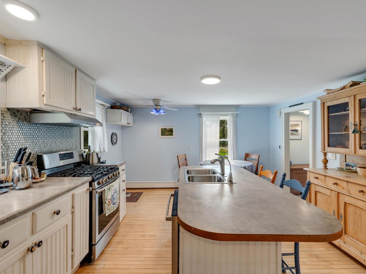 18 North Maple Street Property Photo 24