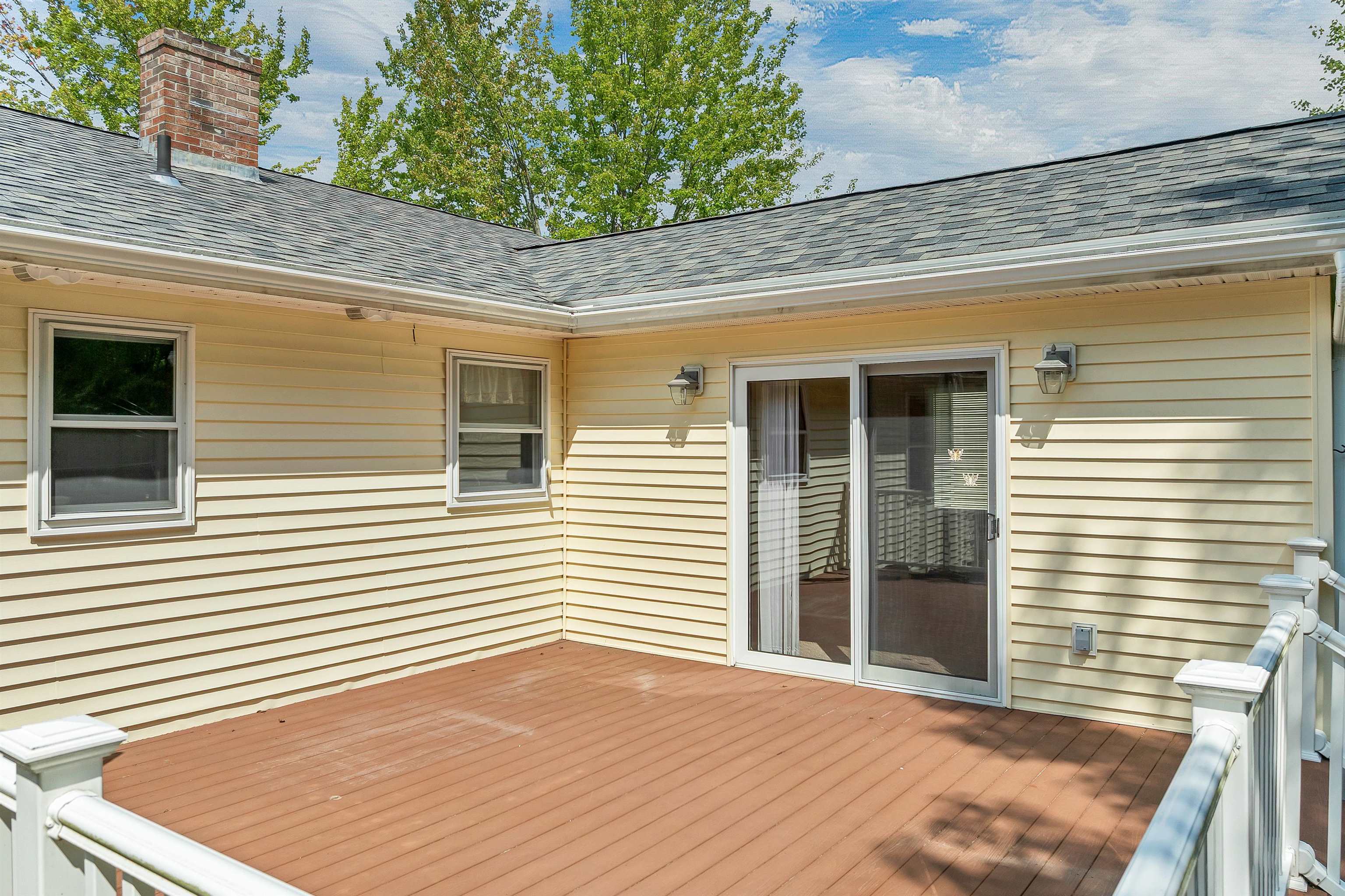 6 Tuck Lane Property Photo 8