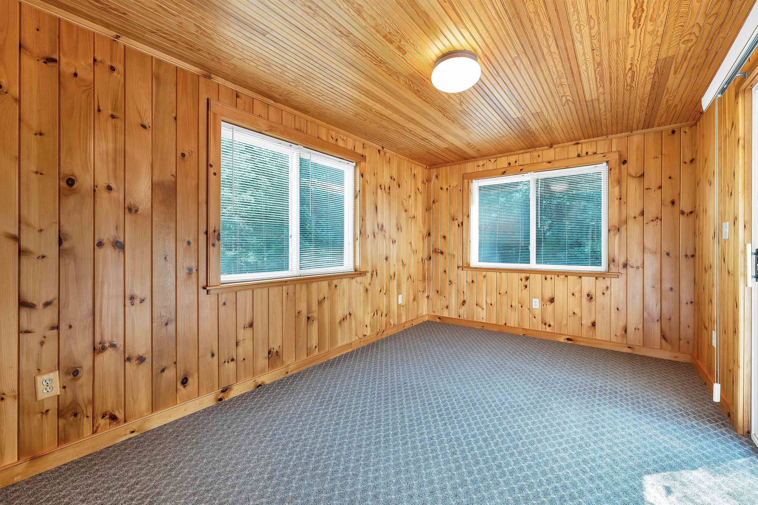 6 Tuck Lane Property Photo 13