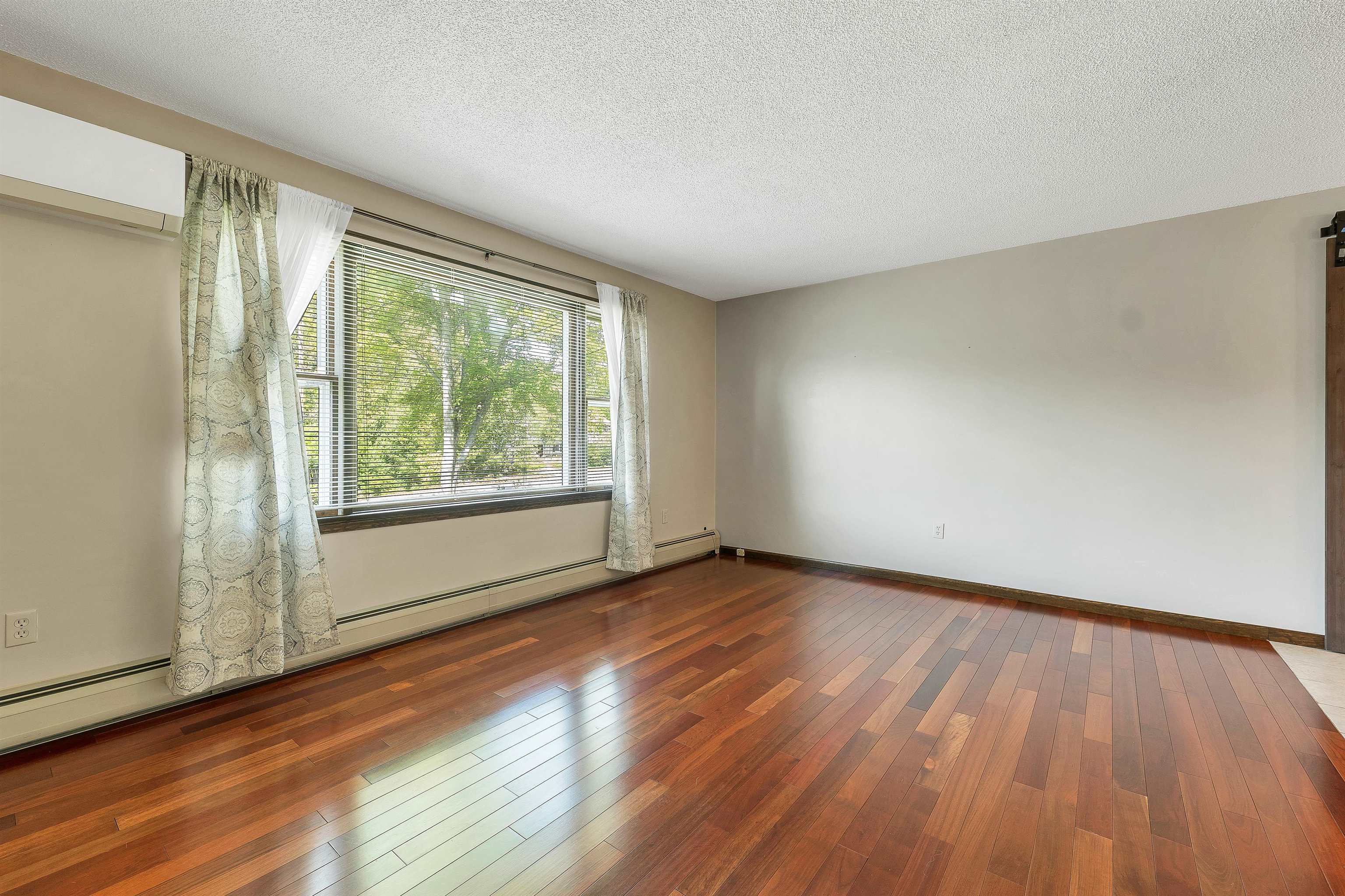 6 Tuck Lane Property Photo 27