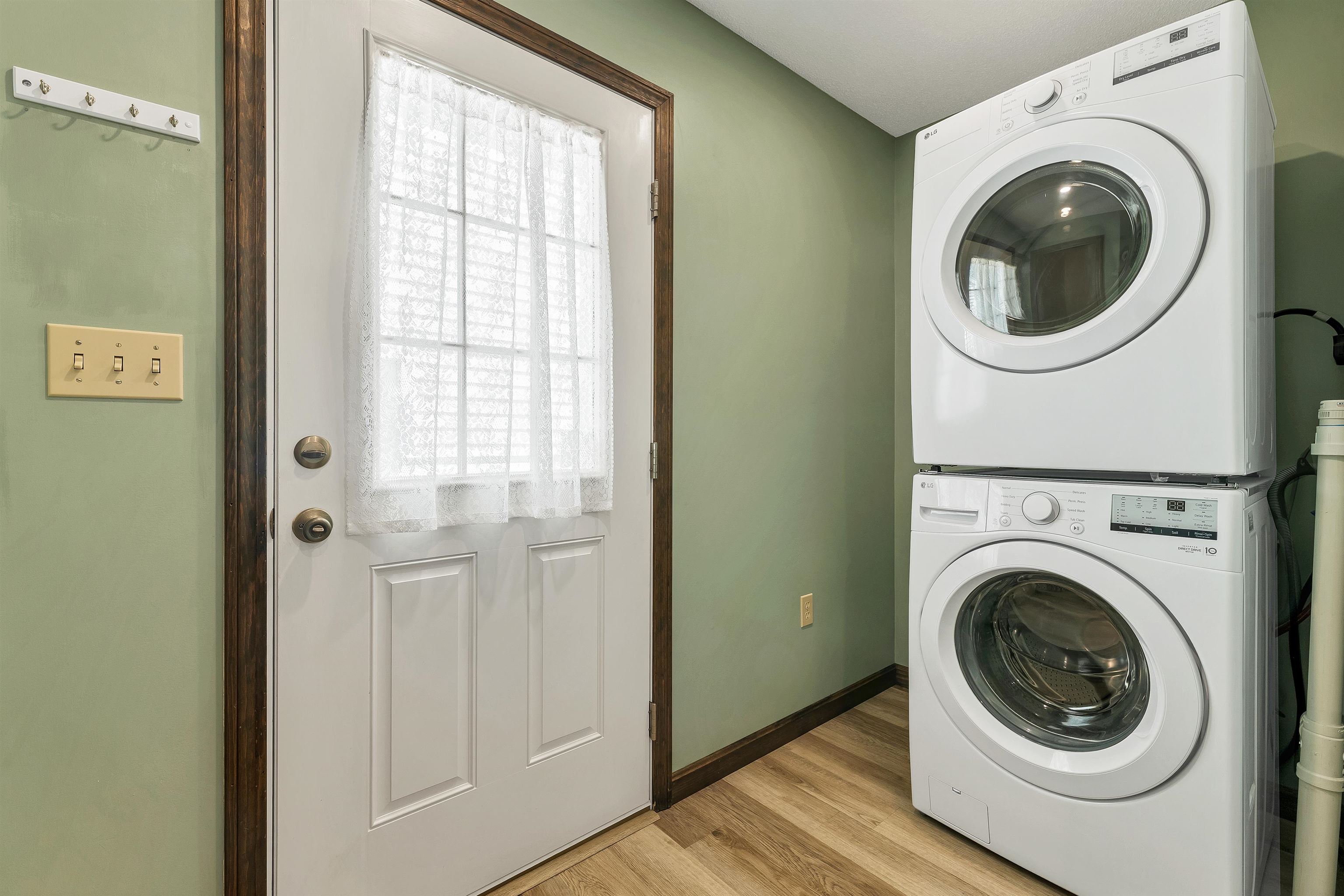 6 Tuck Lane Property Photo 29