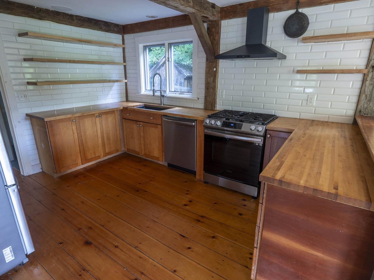 497 Elmore Road Property Photo 17