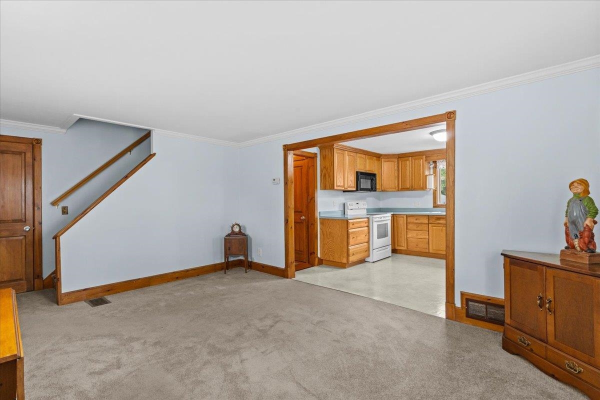 1 West Street Property Photo 8