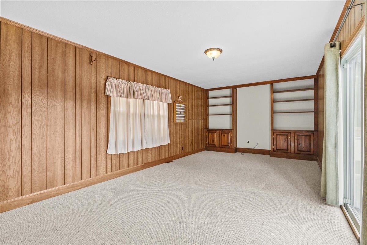 1 West Street Property Photo 17