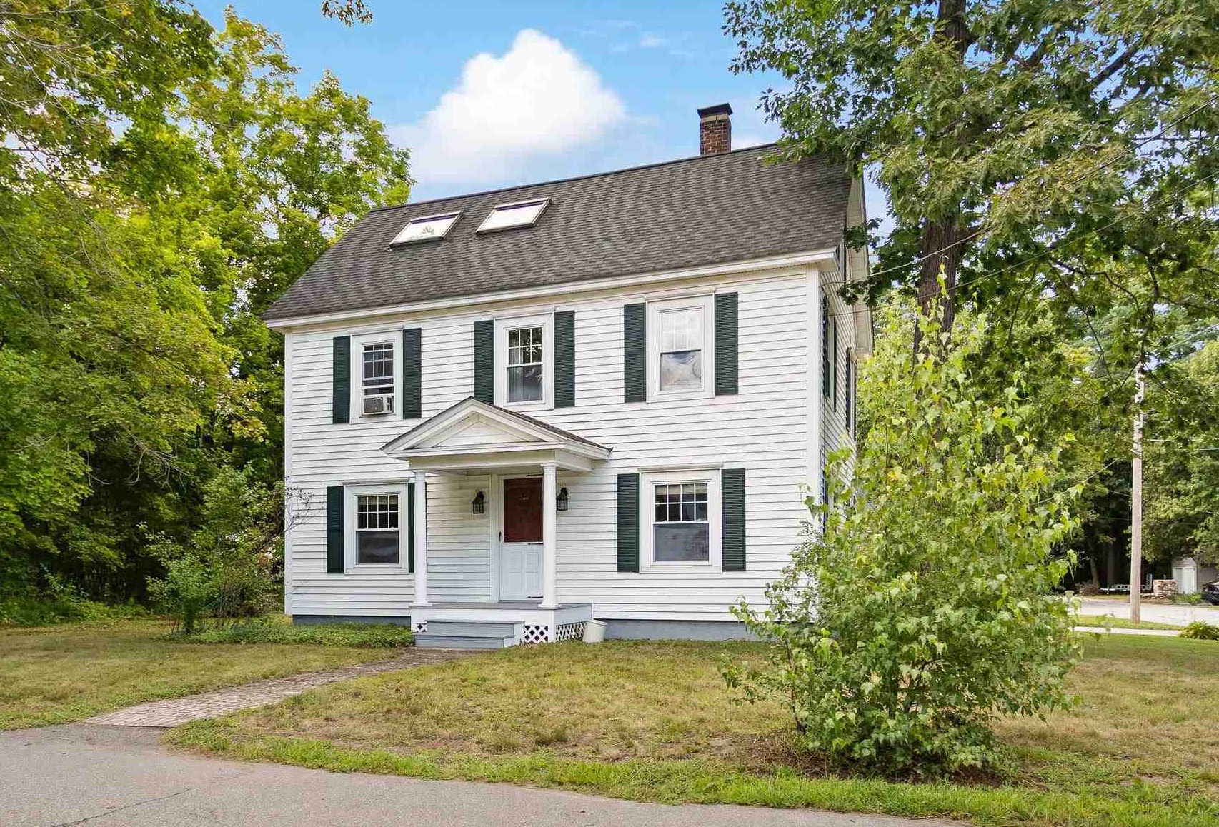 29 Roger Avenue Property Photo 4