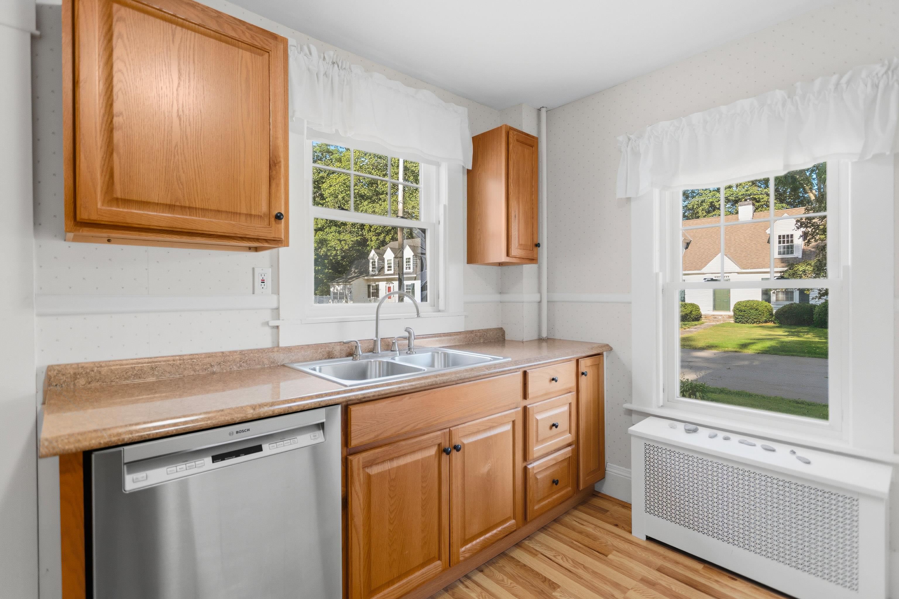 29 Roger Avenue Property Photo 11