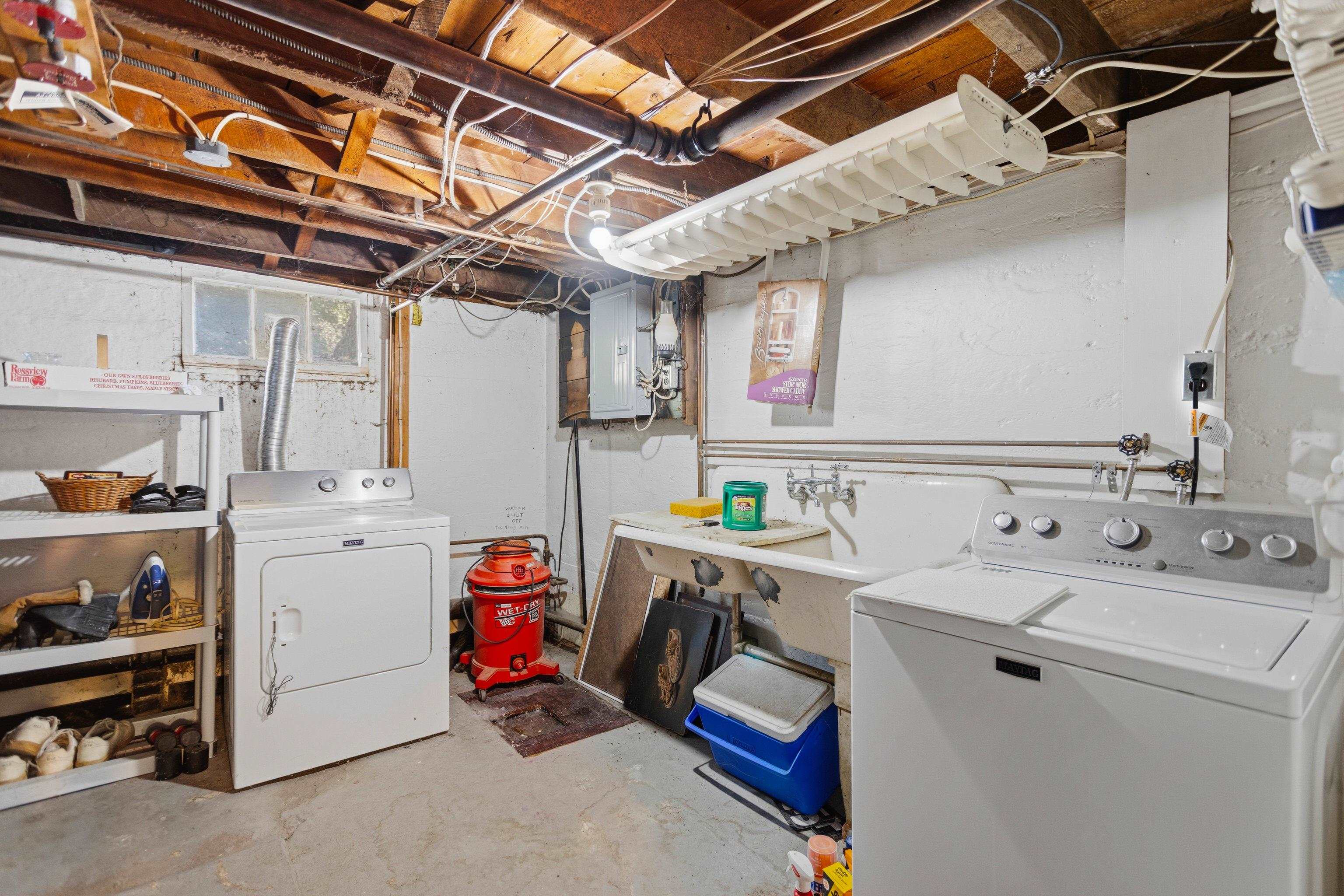 29 Roger Avenue Property Photo 26