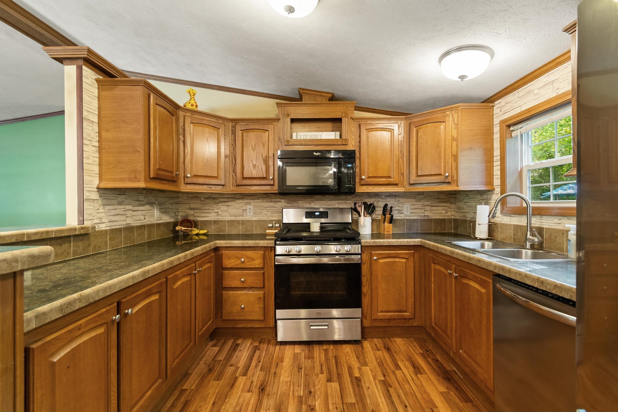 1700 Highgate Road Property Photo 2