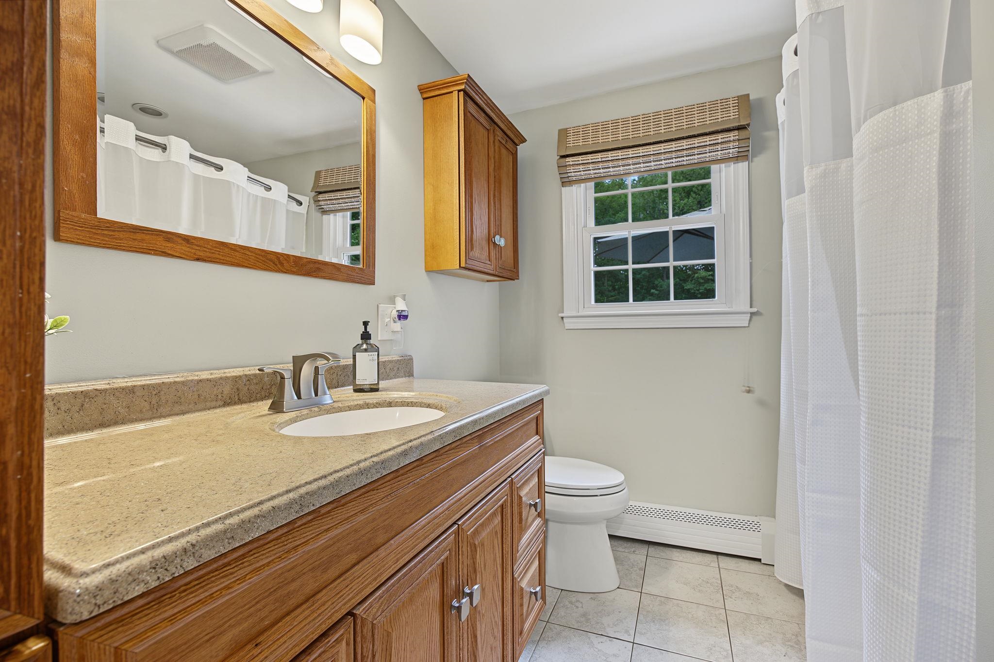 16 Sunset Drive Property Photo 15