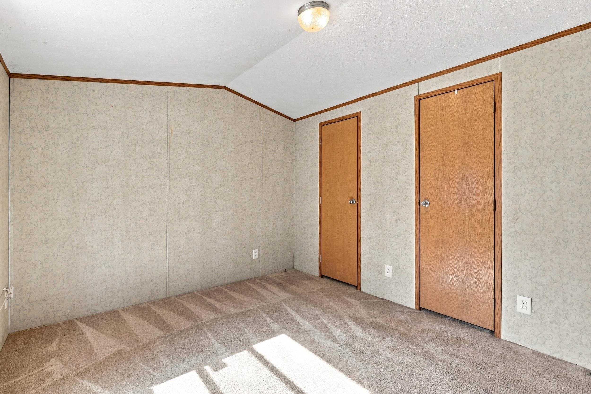 15 Roland Drive Property Photo 11