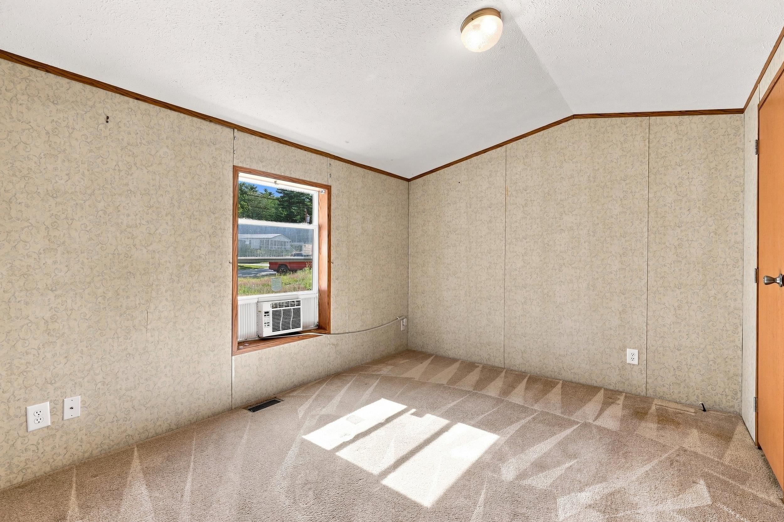 15 Roland Drive Property Photo 12