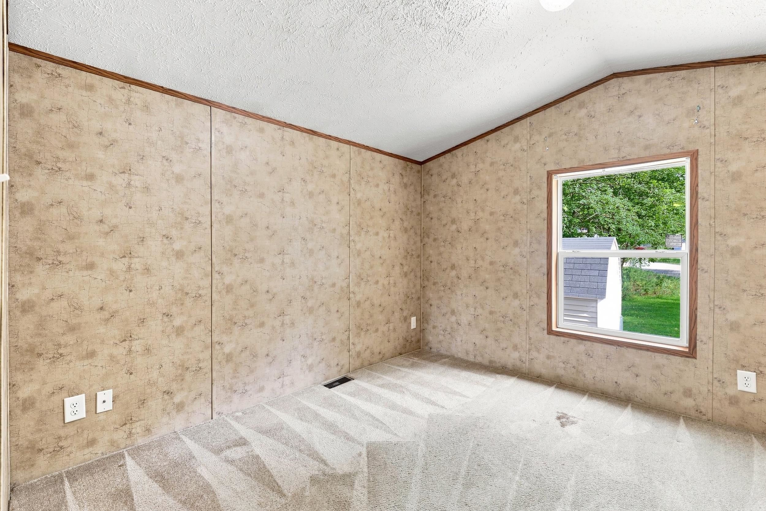15 Roland Drive Property Photo 16