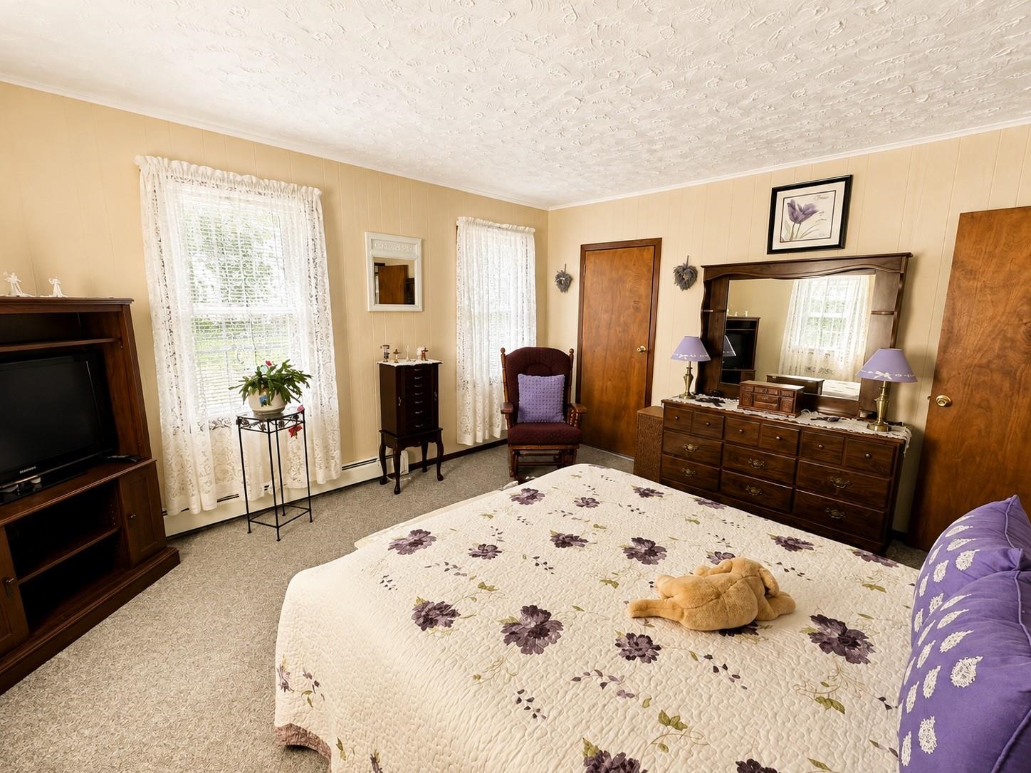 216 West Canal Street Property Photo 8