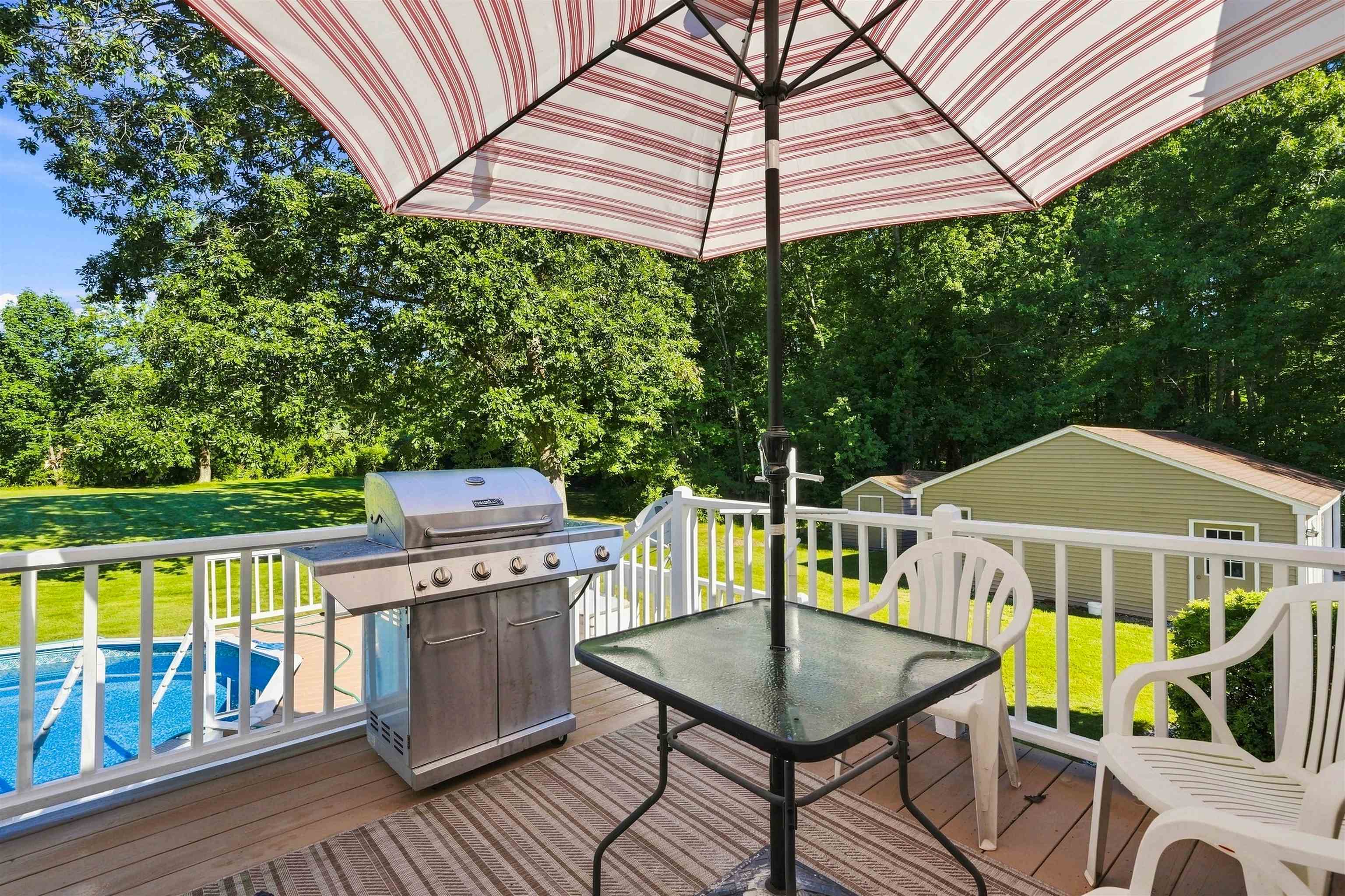 18 Westside Drive Property Photo 35