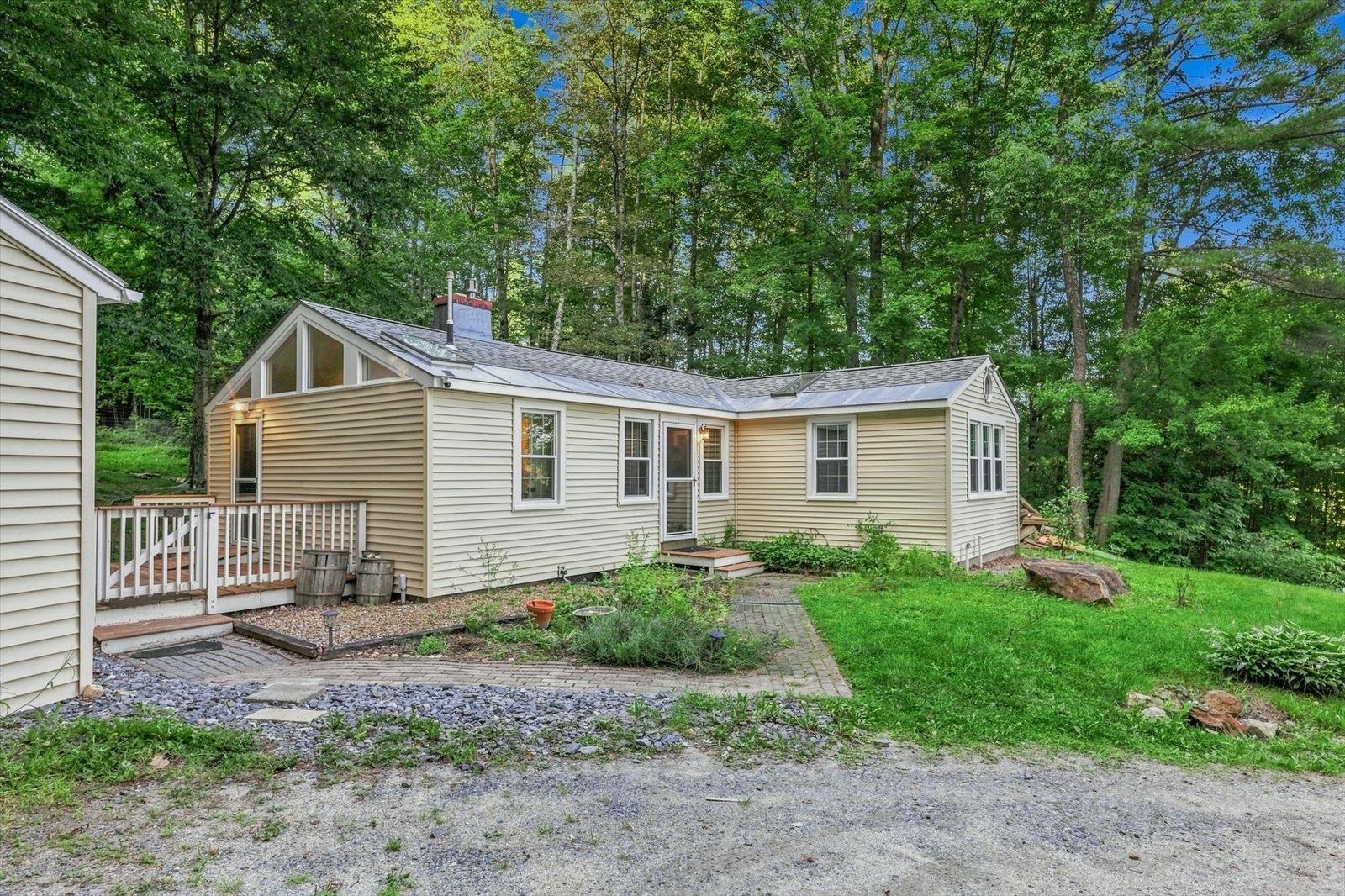 48 Cross Road Property Photo 1