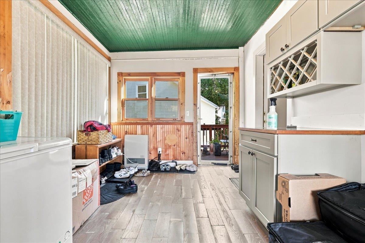 266 Lake Street Property Photo 5