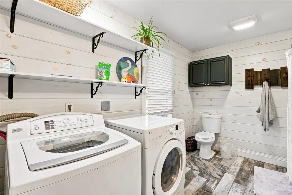 266 Lake Street Property Photo 14