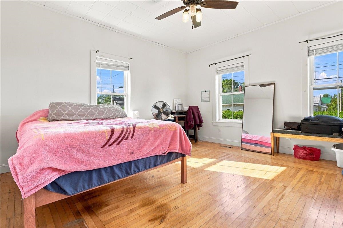 266 Lake Street Property Photo 16