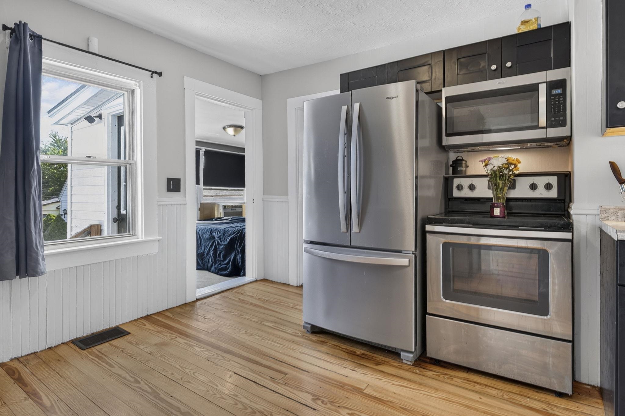 1043 Somerville Street Property Photo 13