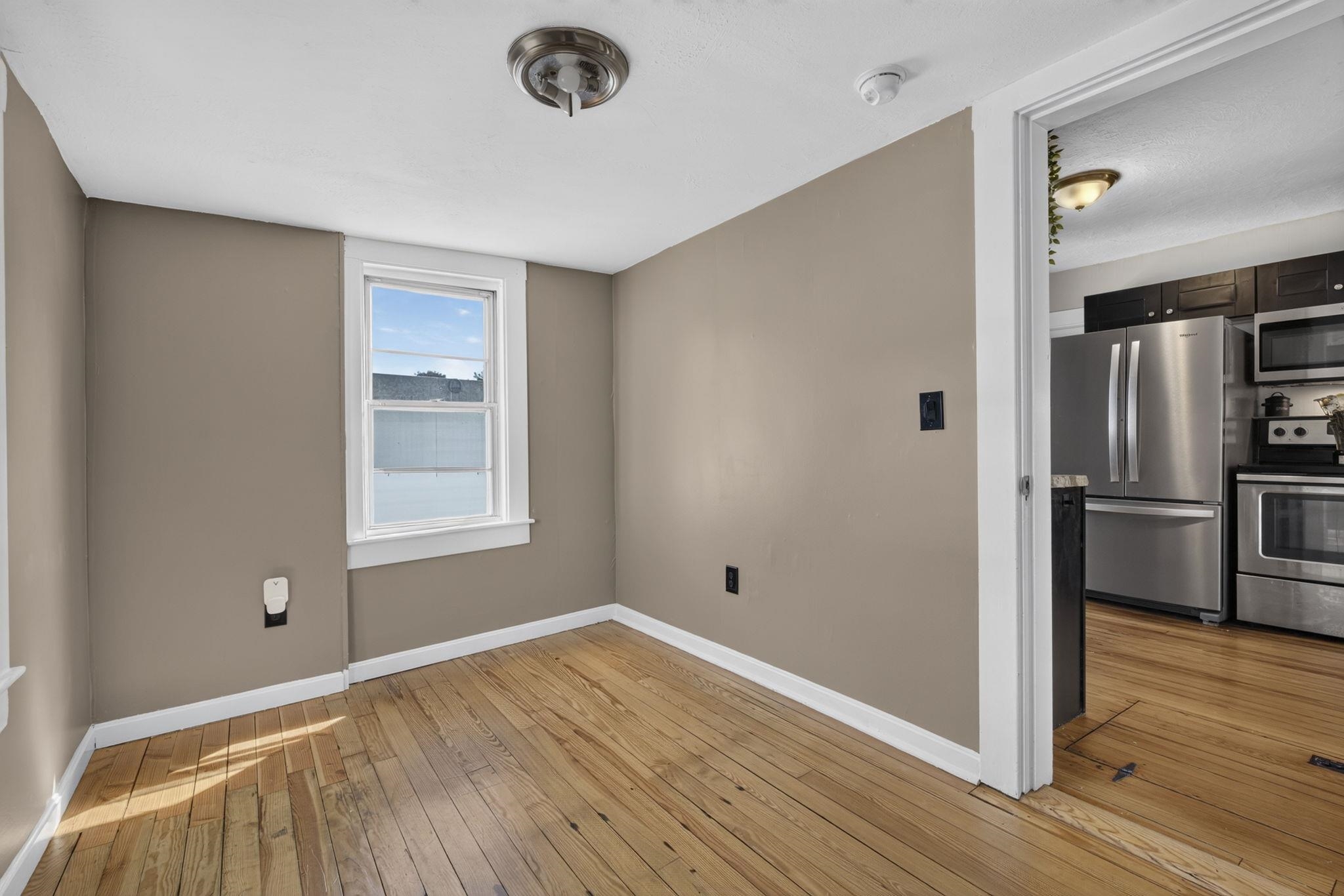 1043 Somerville Street Property Photo 24