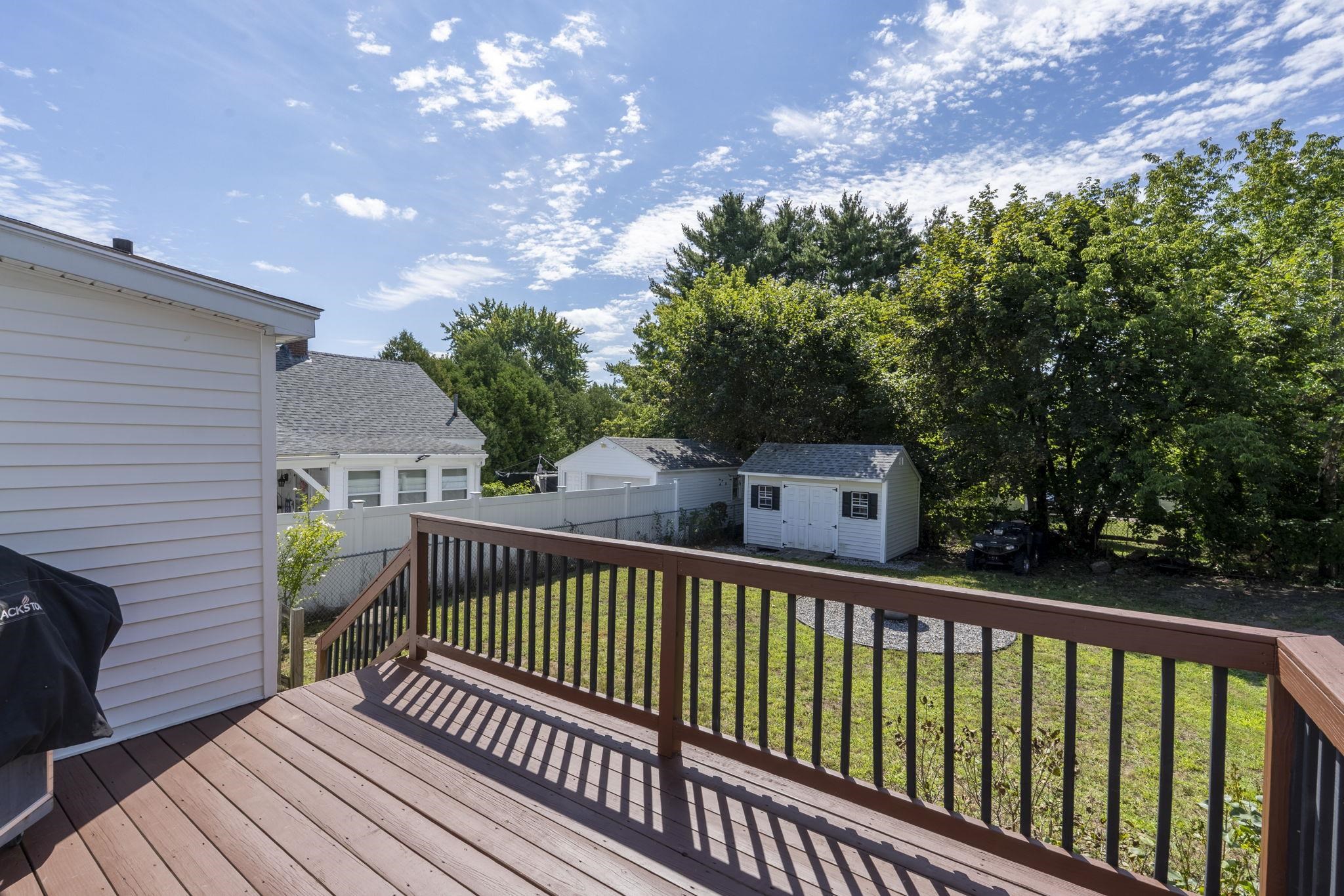 1043 Somerville Street Property Photo 28