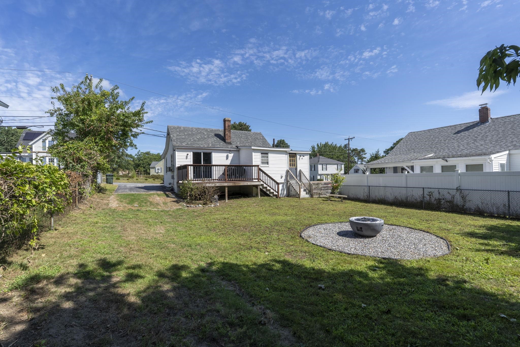 1043 Somerville Street Property Photo 30