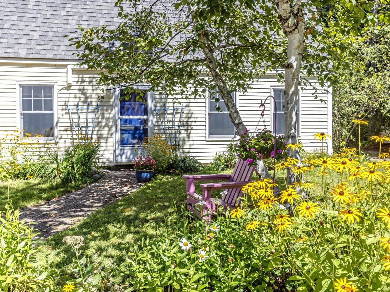 50 White Cedar Lane Property Photo 3