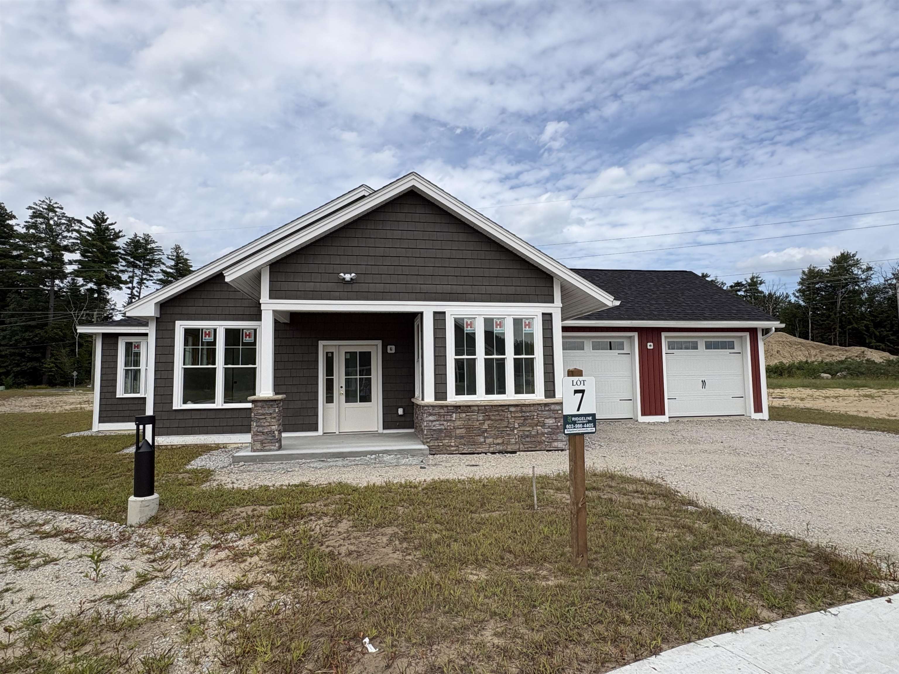 61 Whispering Pines Place Property Photo 1