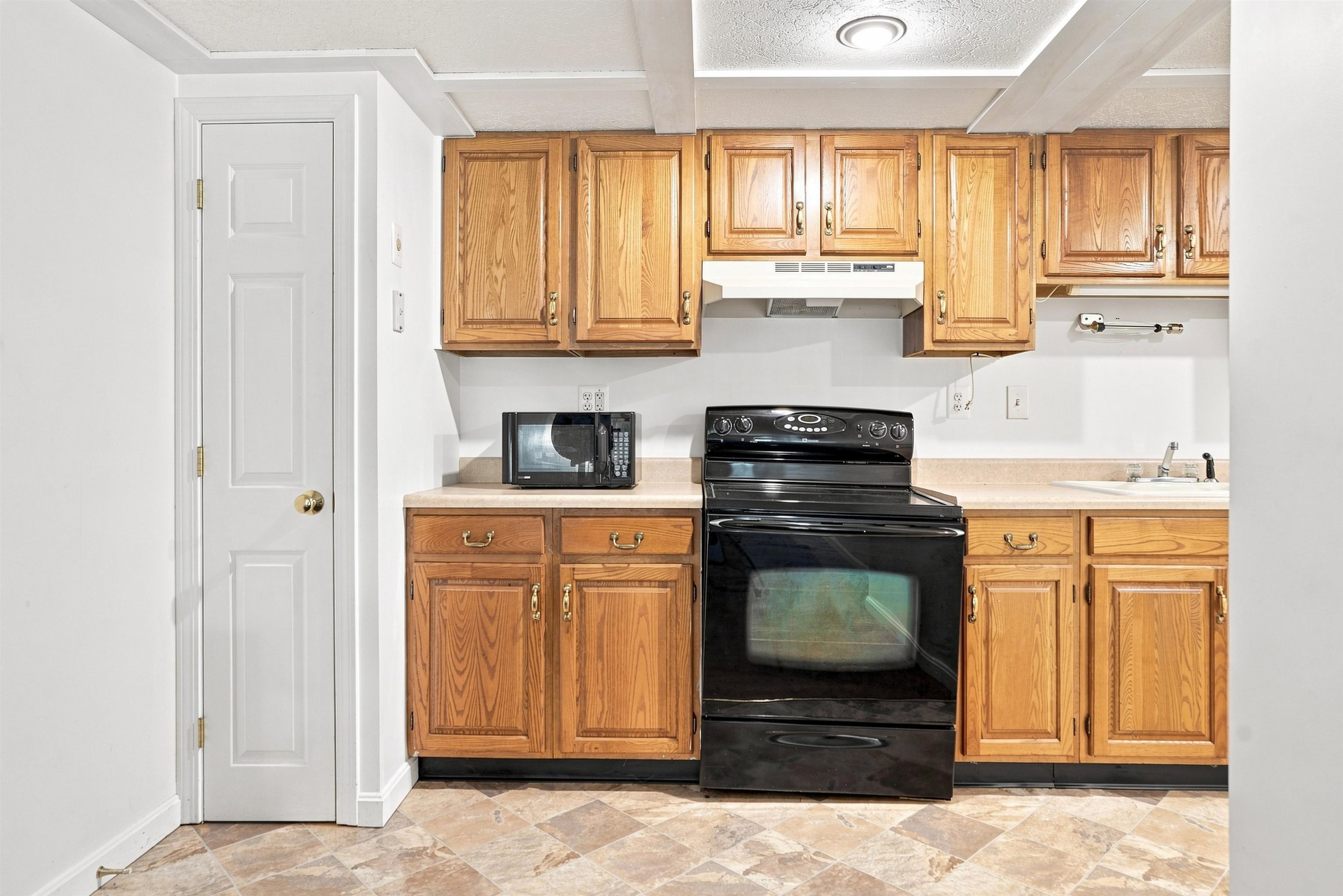11 Meadowview Circle Property Photo 28