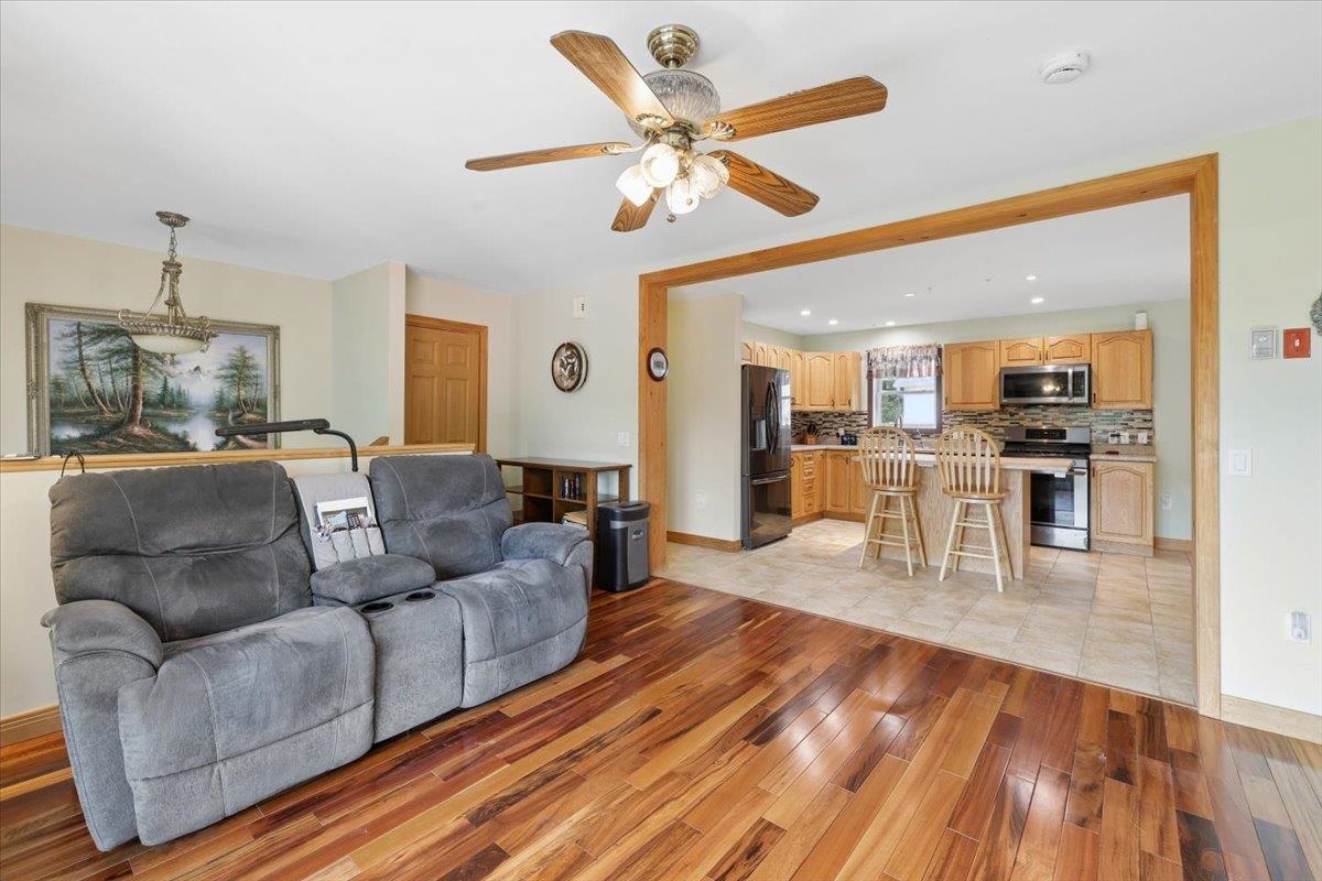 10 Plum Avenue Property Photo 14